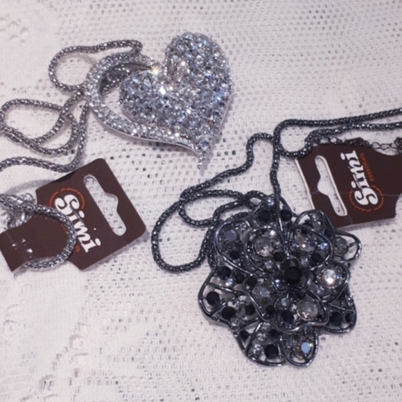 Two Necklaces - Picture 4 of 11